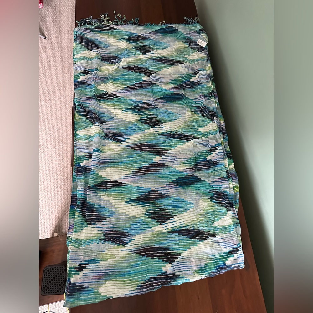 Forever 21 Colorful Scarf - Picture 4 of 6